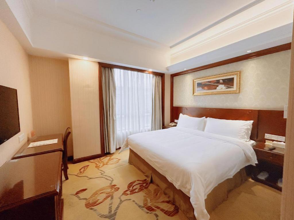 Vienna Sh Wildlife Park Station Hotel 4*